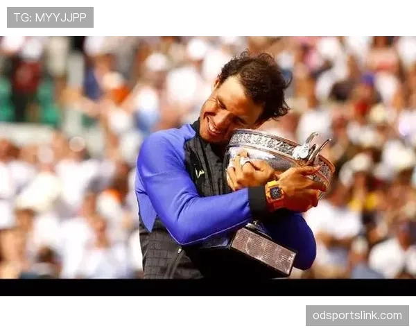 刷到奥斯卡·皮斯托瑞斯这名字，脑子先闪刀片、领奖台，还有那种明星级的土豪气，瞬间懵了